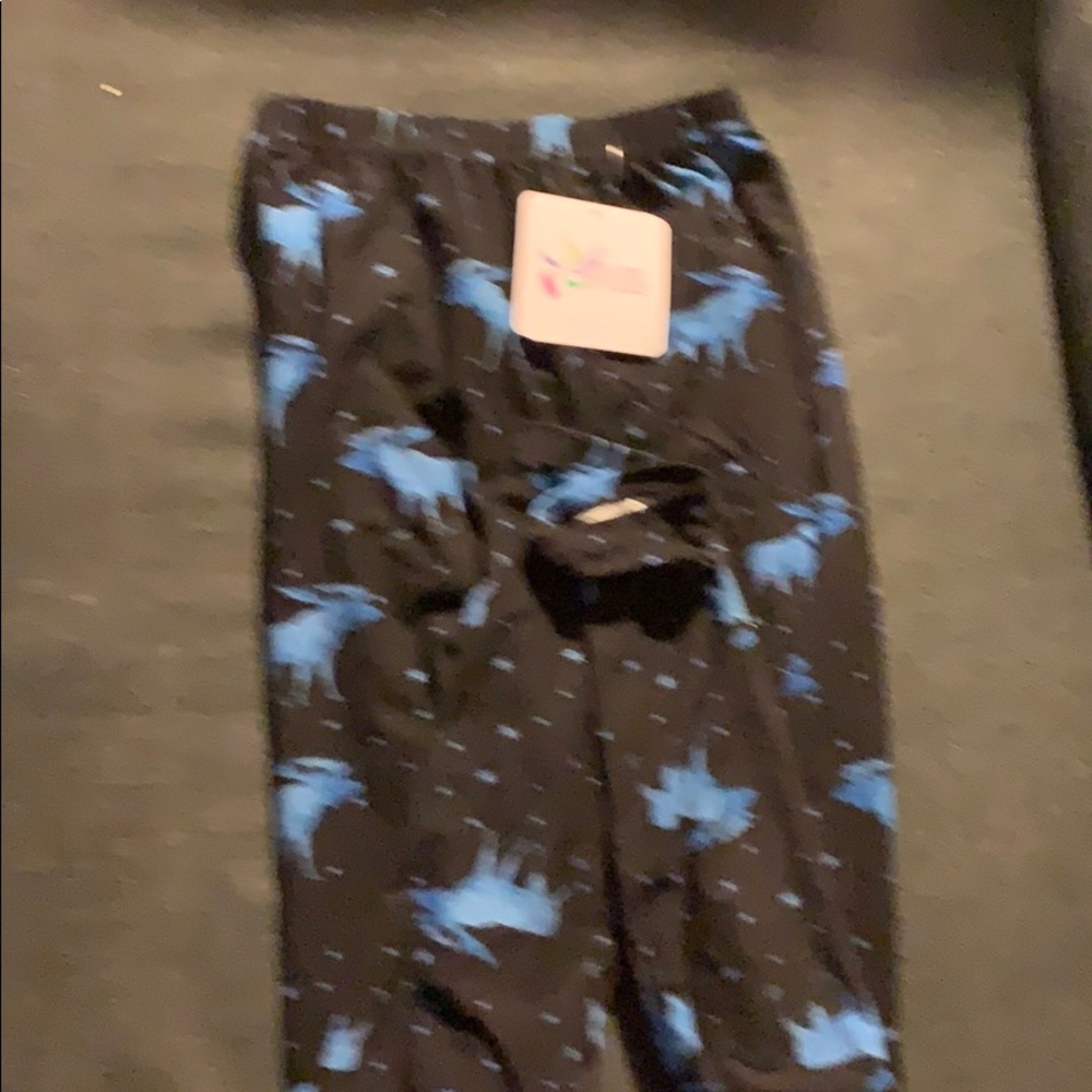 5/$20 🛍💵NWT Girls leggings Blue Moose Design